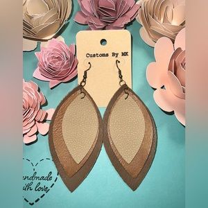 Faux Leather Layered Earrings🤎